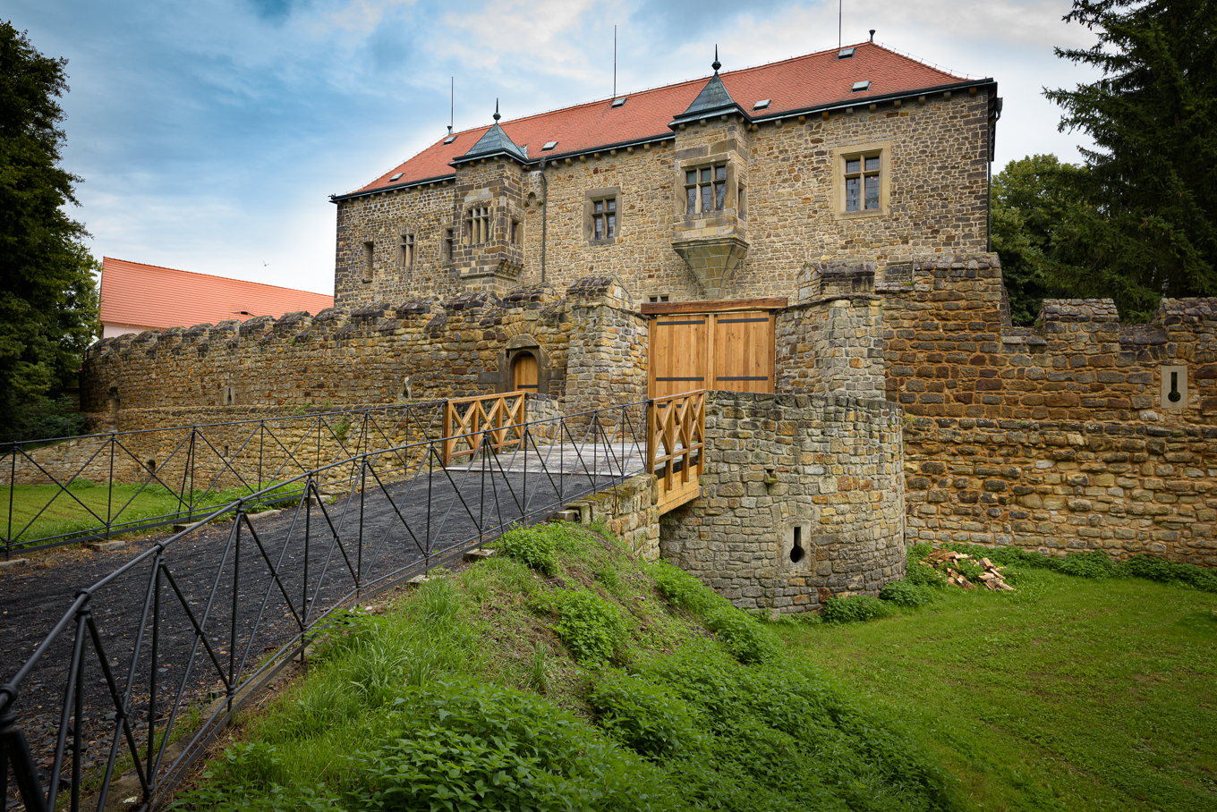 Vodní hrad