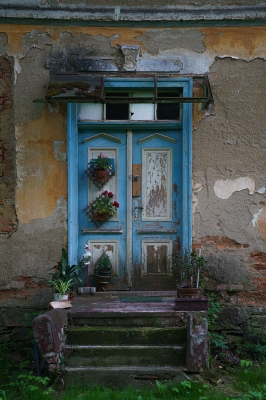 Detail domu v Hamrech, údolí řeky Křetínky